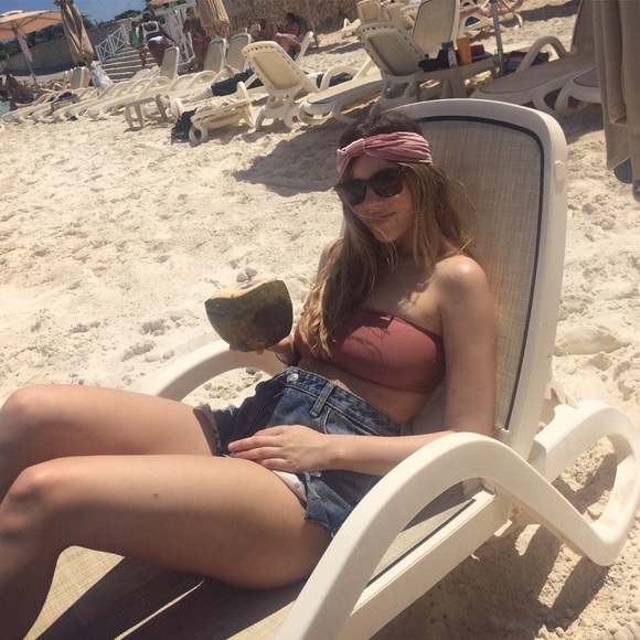 Meet your Posher, K - Picture 2 of 5